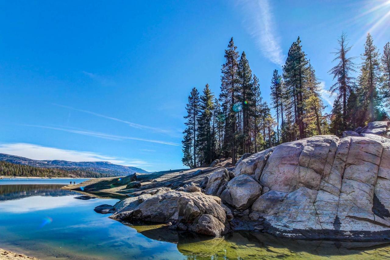 Water'S Edge Retreat Villa Shaver Lake Exteriör bild